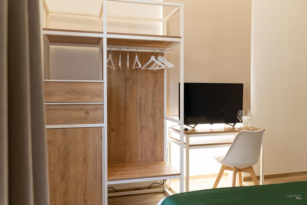 Antonio Busco Rooms Turi Bagian luar foto